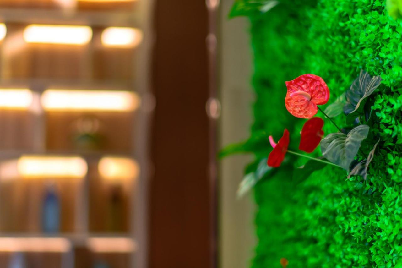 Ramada Encore By Wyndham Guangzhou Panyu Экстерьер фото