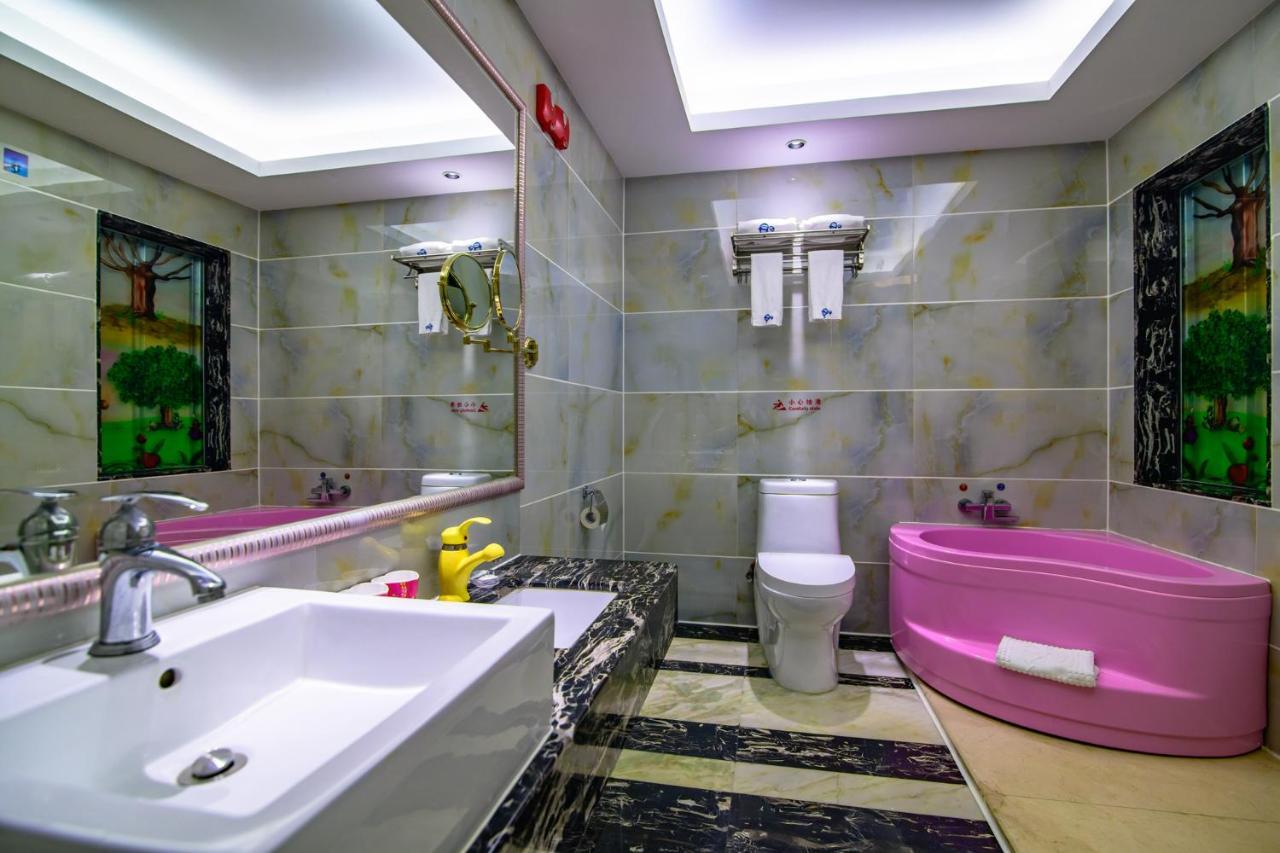 Ramada Encore By Wyndham Guangzhou Panyu Экстерьер фото